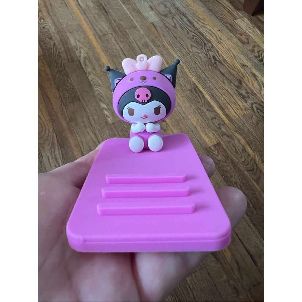 Kuromi Cell Phone Stand - Picture 3 of 6